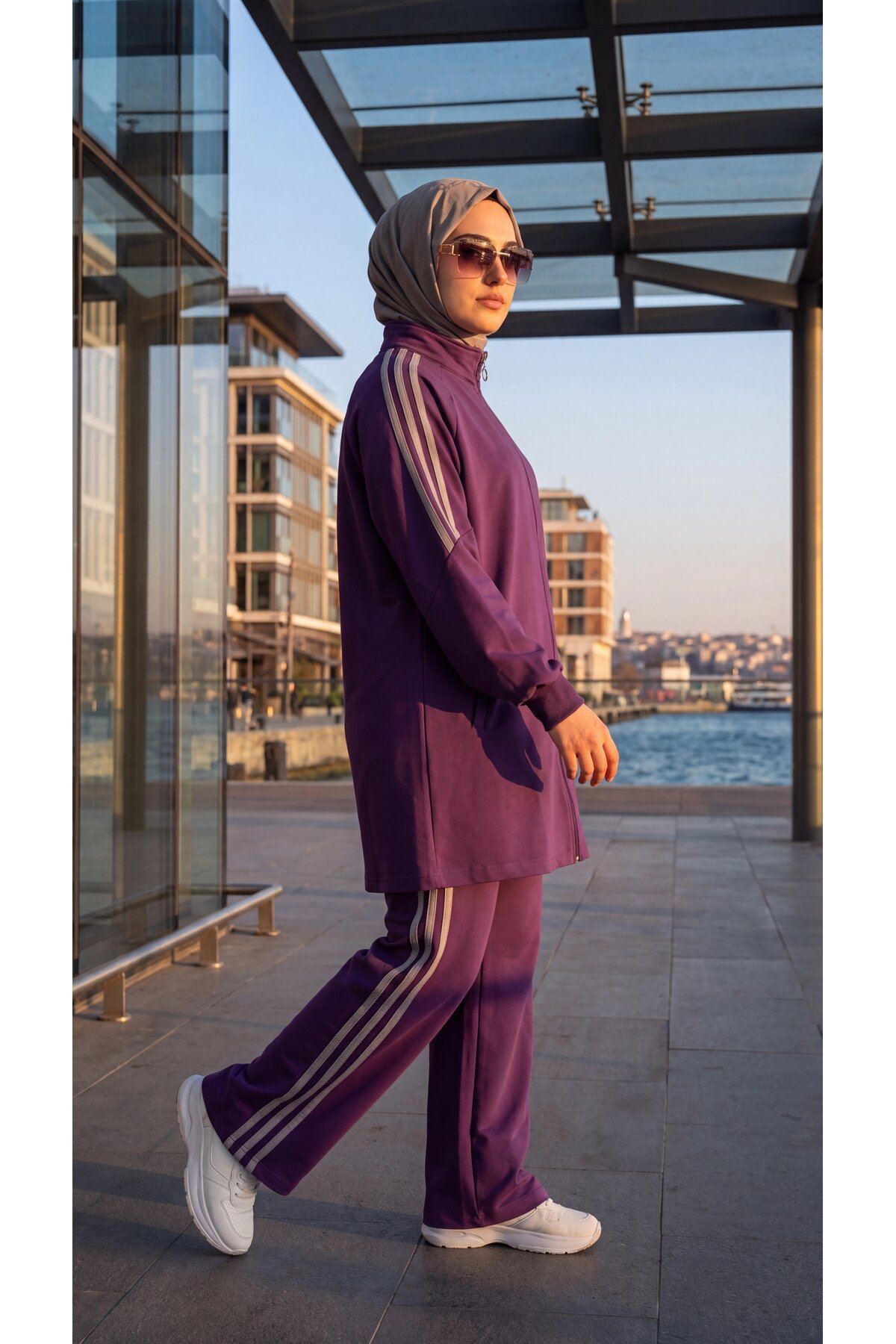 Mor Şerit Detaylı Fermuarlı Eşofman Takımı - Wovi Moda