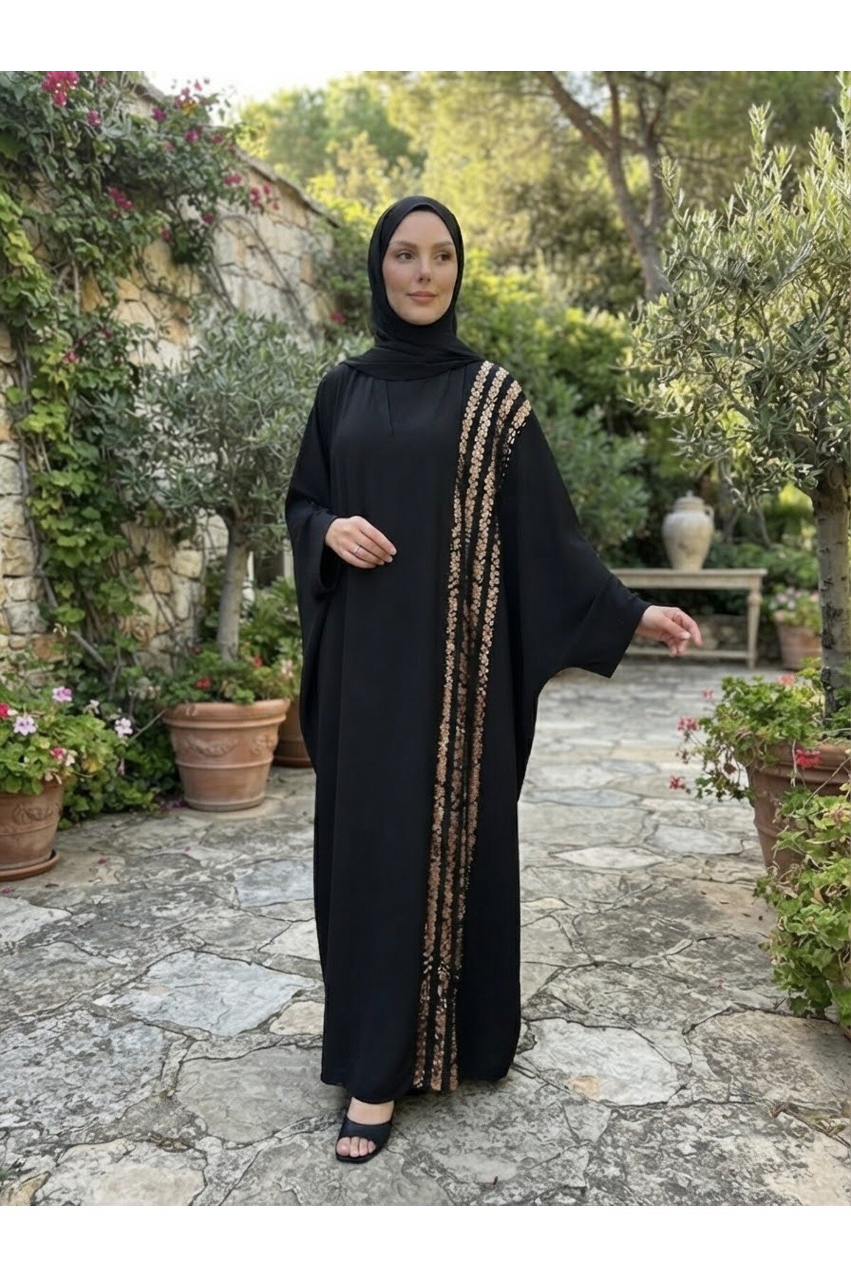 فرابة مقاس كبير أسود بشرائط رفيعة وإكسسوار كتف - Fzd Filizzade