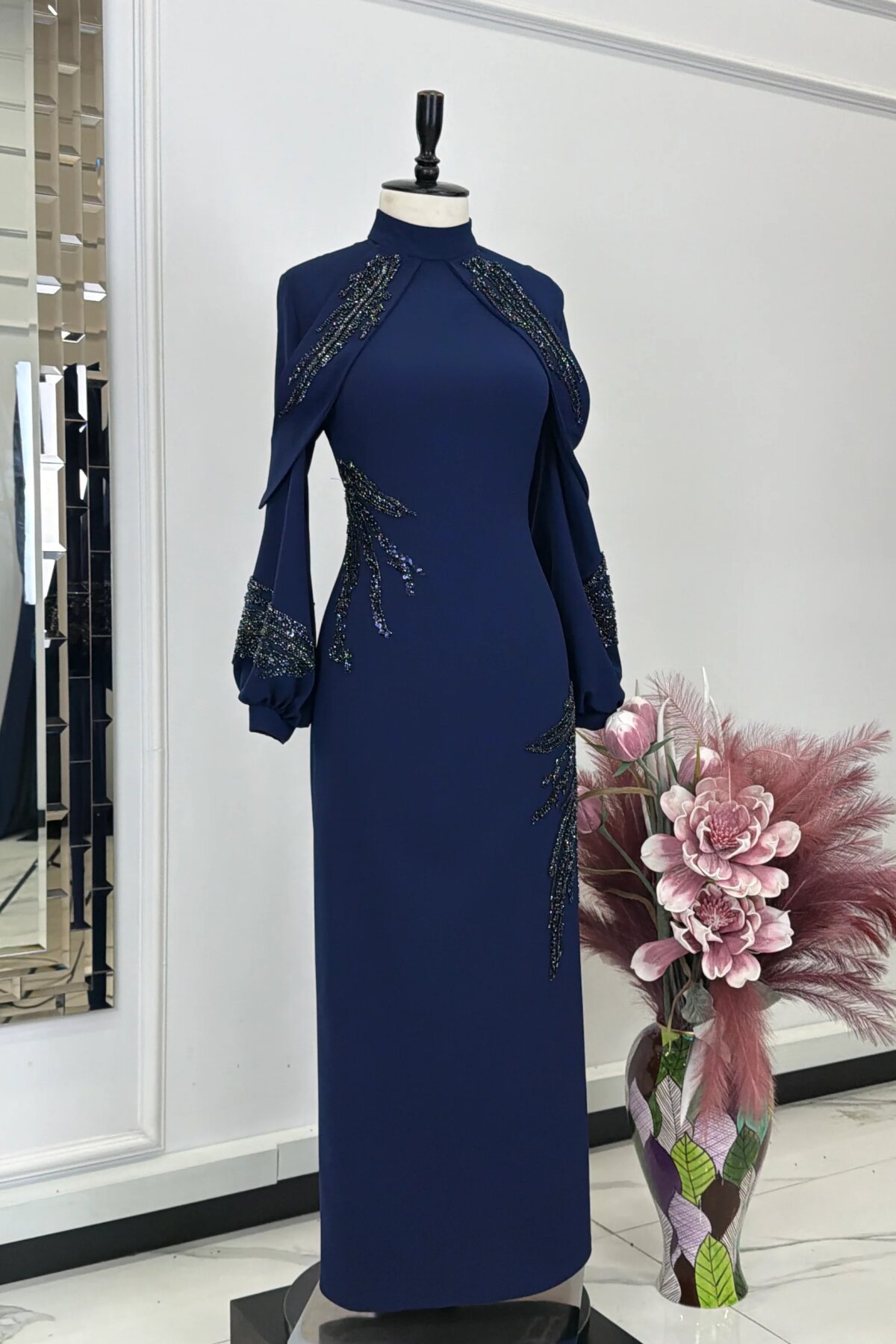 Lacivert Taş İşlemeli Pelerin Detaylı Abiye Elbise - MK-MODA
