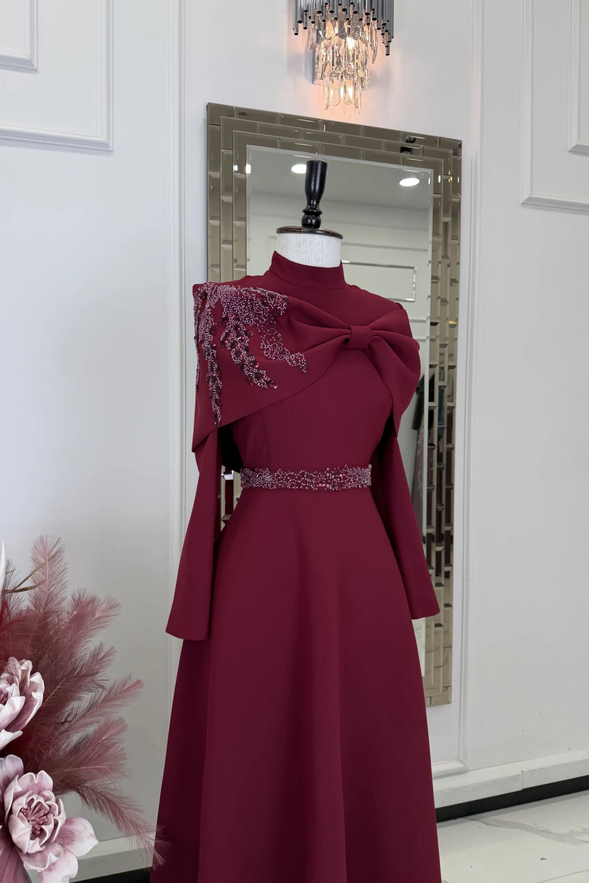 Bordo Taş İşlemeli Pelerinli Abiye Elbise - MK Moda Tasarım
