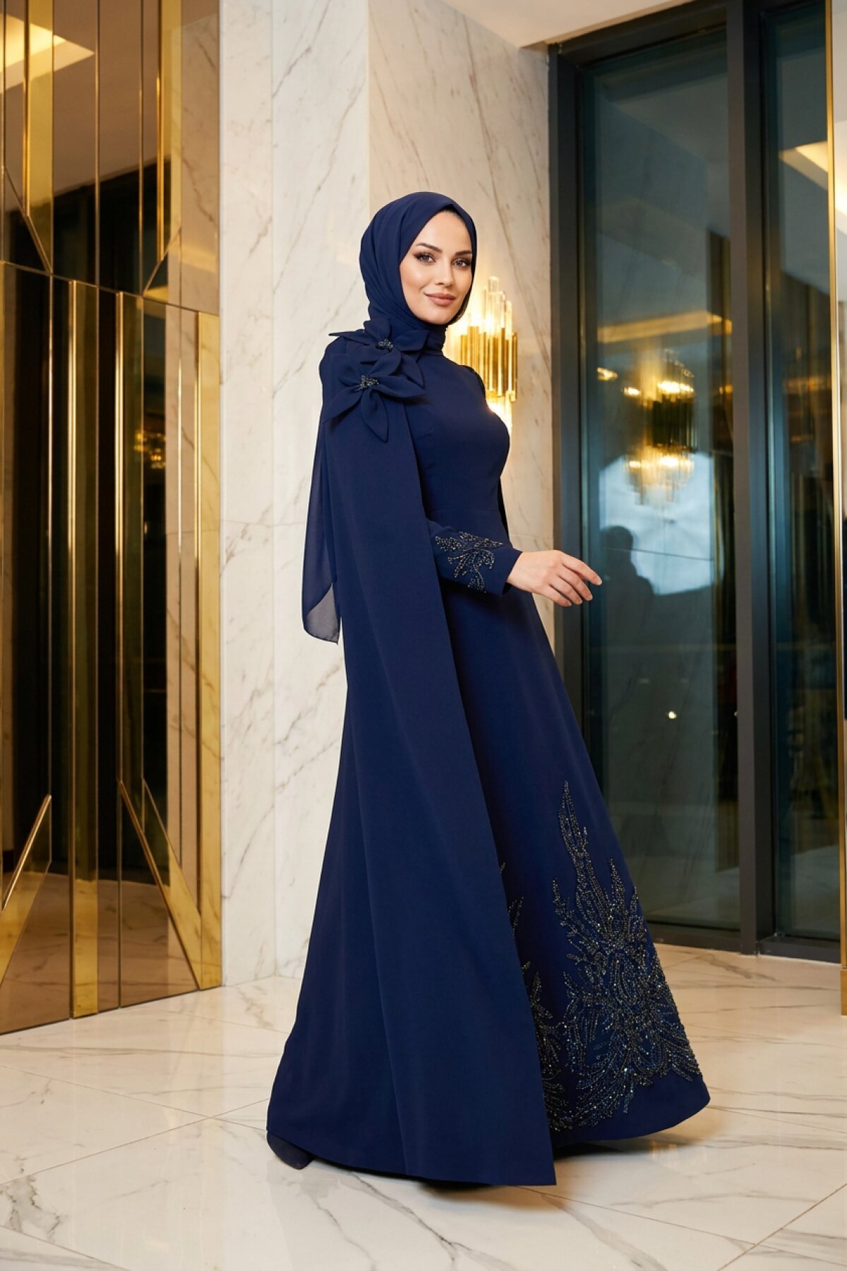 فستان سهرة كحلي بتفاصيل زهور وكيب - MK Moda Tasarım