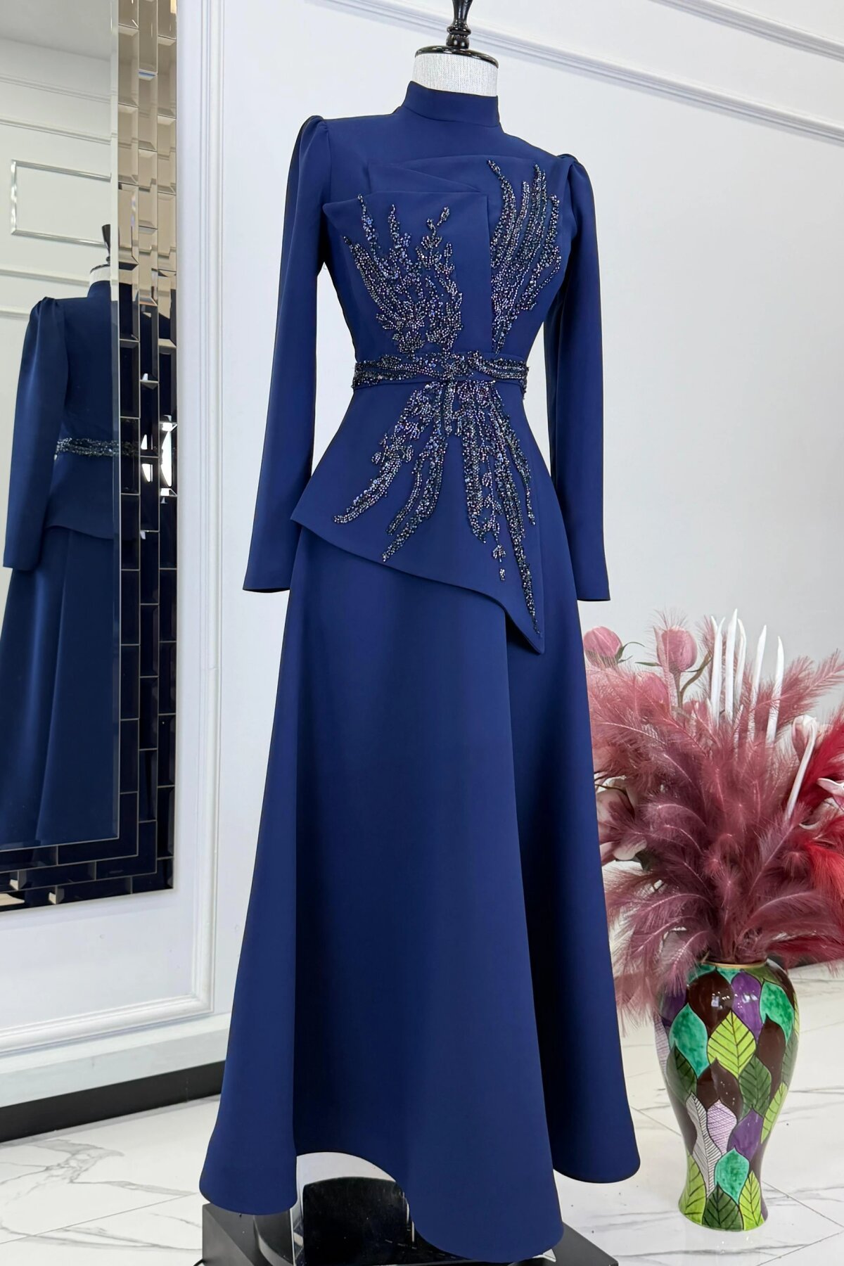 فستان سهرة كحلي بتفاصيل تطريز أحجار - MK Moda Tasarım