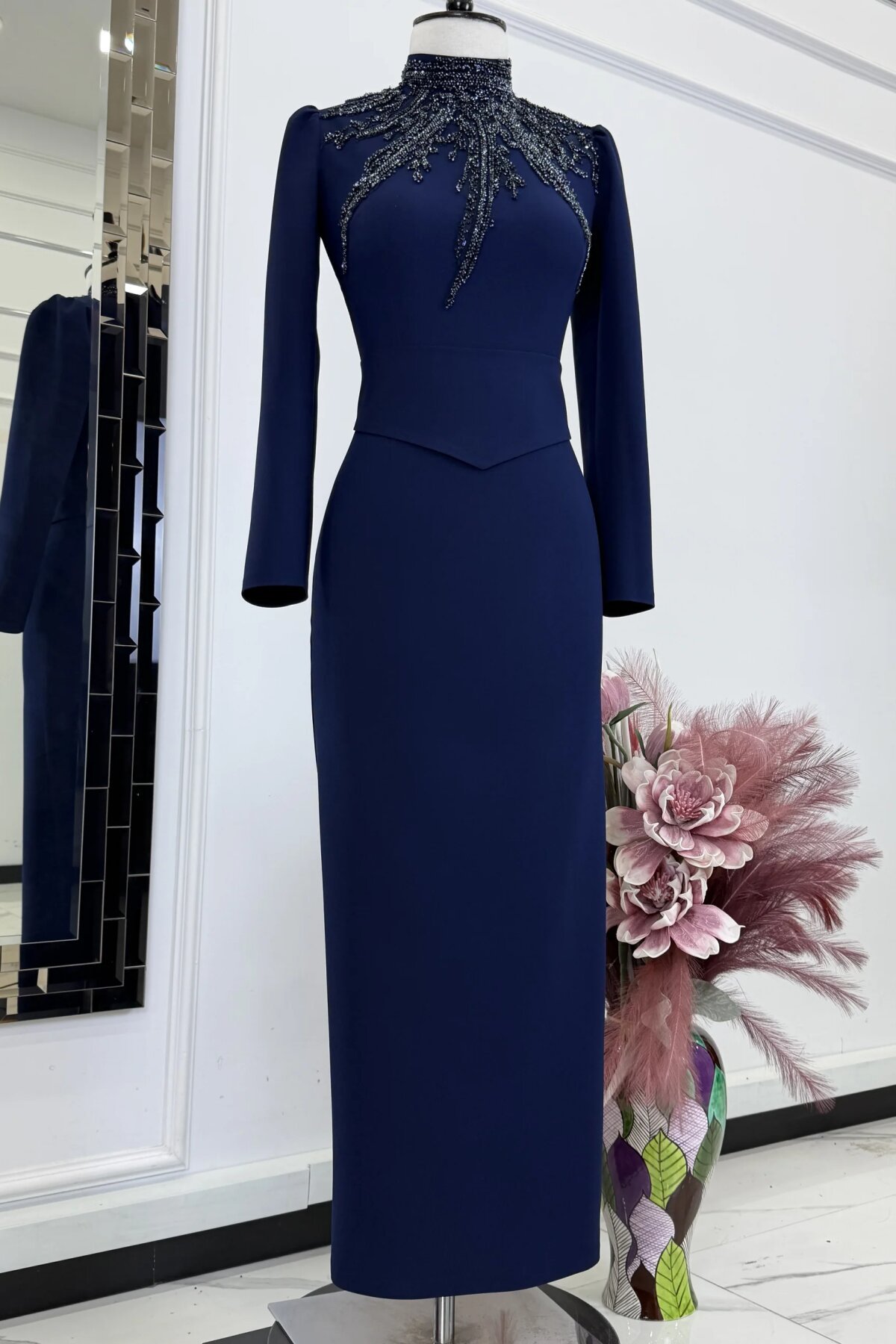 فستان سهرة محتشم كحلي بتطريز أحجار - MK Moda Tasarım