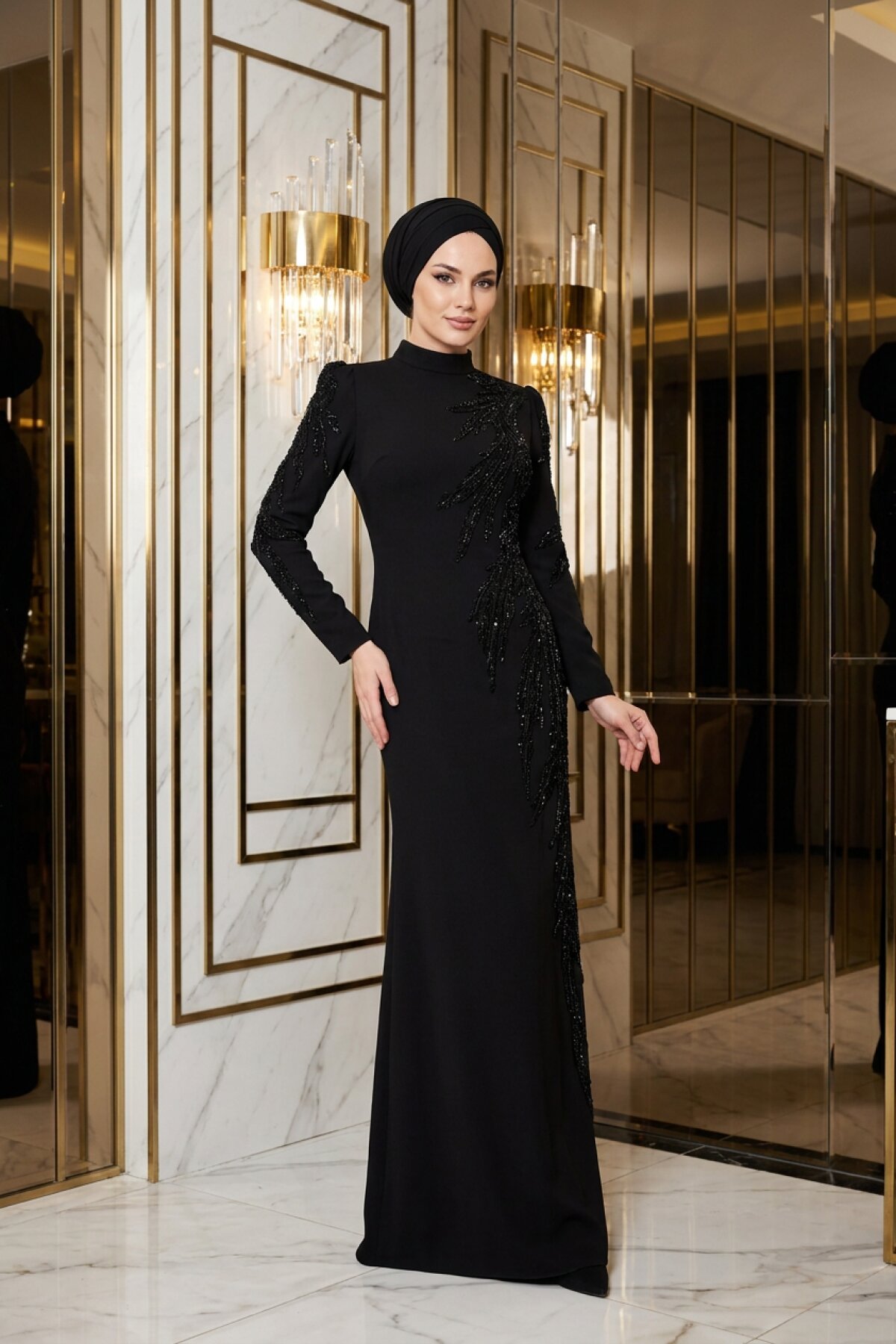 Siyah Dik Yaka Boncuk İşlemeli Uzun Kollu Abiye Elbise - MK Moda Tasarım
