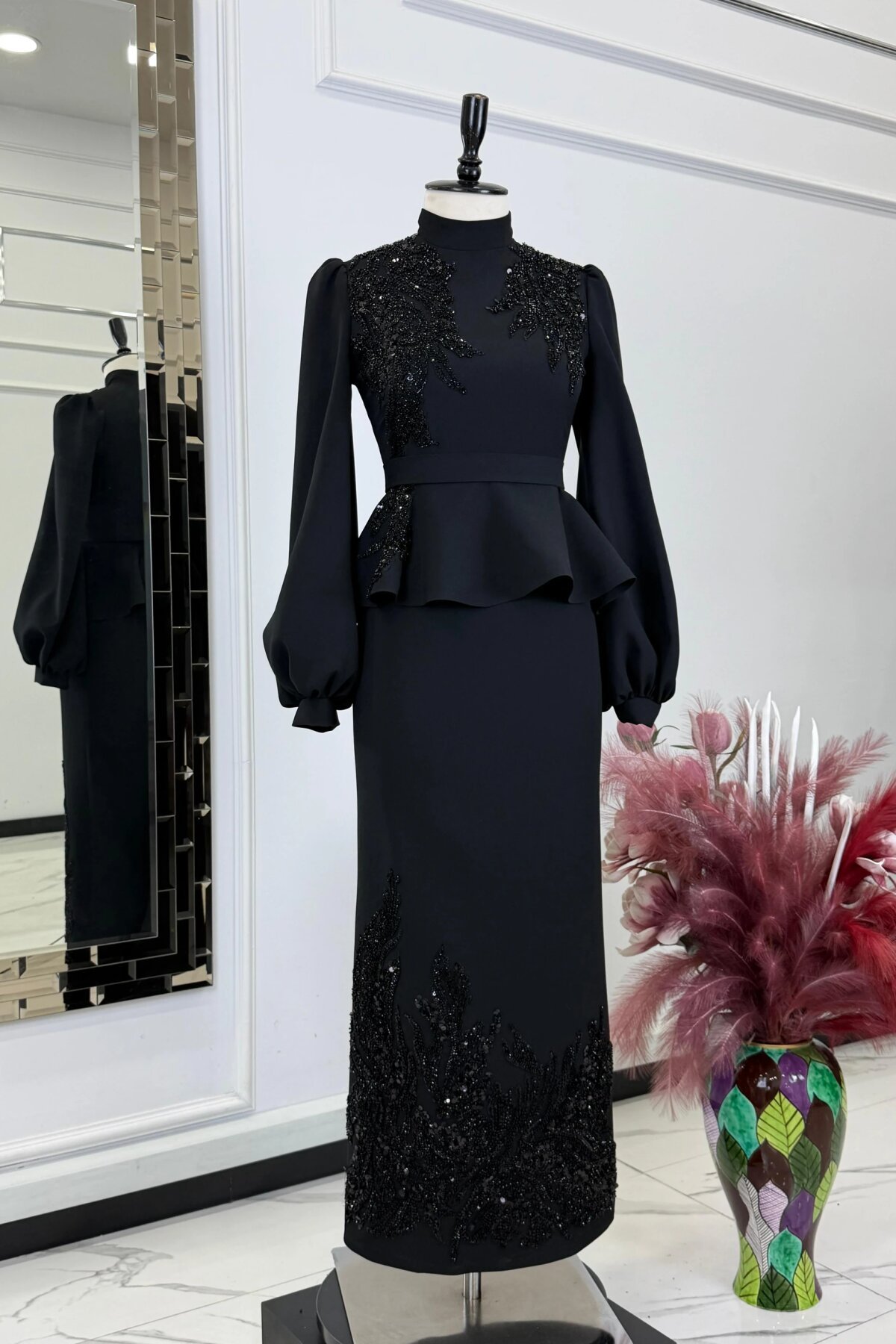 فستان سهرة بيبلوم أسود مطرز بالترتر - MK Moda Tasarım