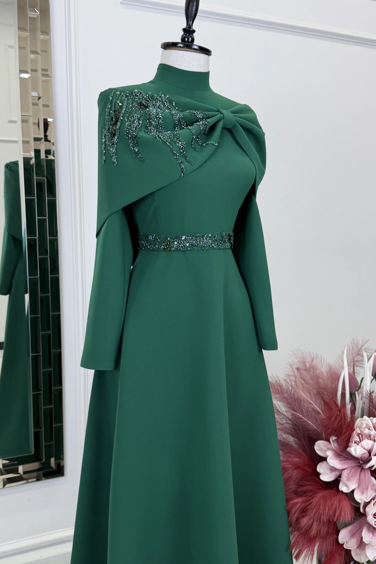 Cape-Detail Stone-Embroidered Modest Evening Dress - Emerald Green - MK Moda Tasarım