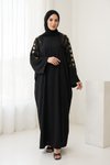 عباية مقاس كبير أسود بتفاصيل شراشيب ذهبية على الكتف