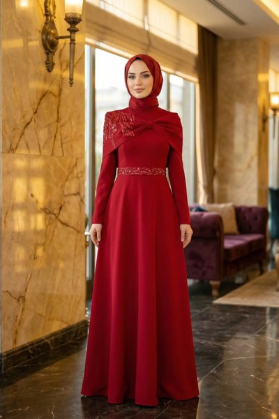 فستان سهرة محتشم أحمر بكاب وتطريز أحجار