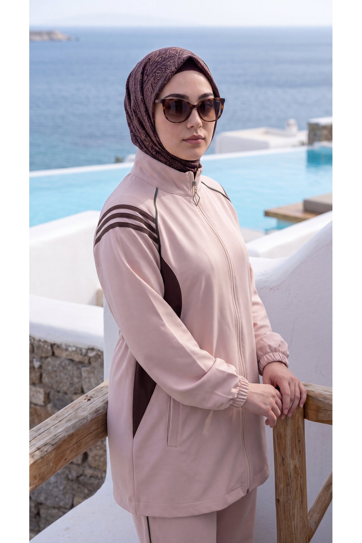 Bej Şerit Detaylı Fermuarlı Eşofman Takım - Wovi Moda