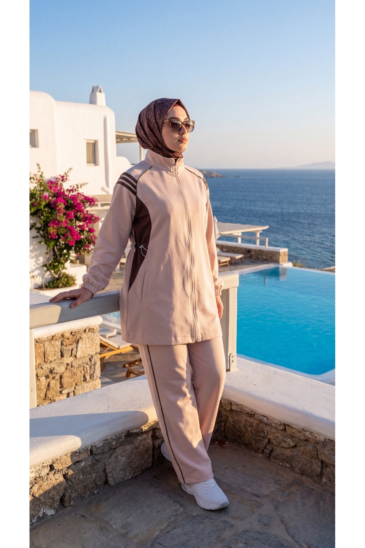 Bej Şerit Detaylı Fermuarlı Eşofman Takım - Wovi Moda