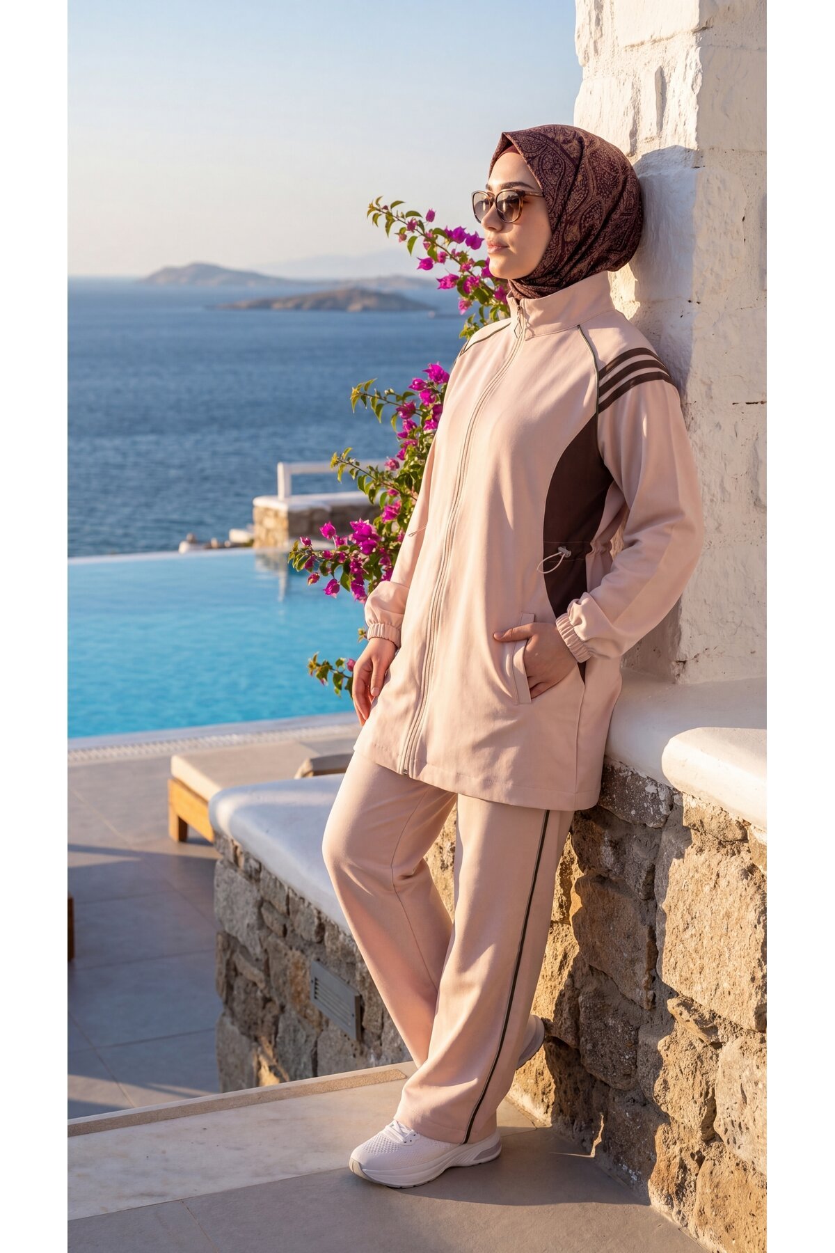 Bej Şerit Detaylı Fermuarlı Eşofman Takım - Wovi Moda