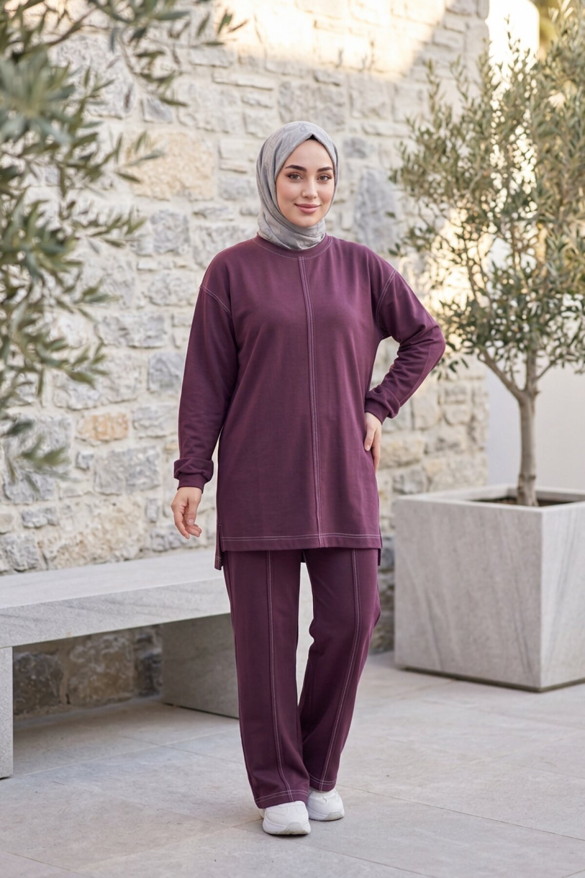 Bordo Dikiş Detaylı Bisiklet Yaka Tesettür Eşofman Takımı - Wovi Moda