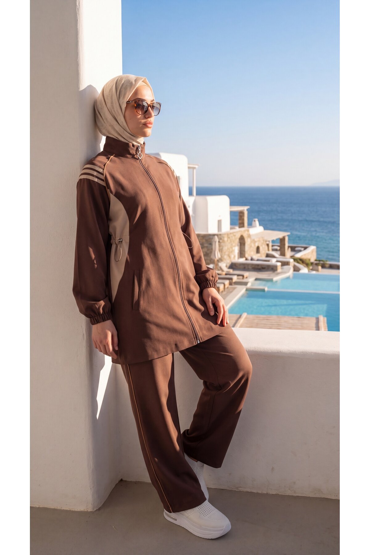 Kahverengi Şerit Detaylı Fermuarlı Eşofman Takım - Wovi Moda