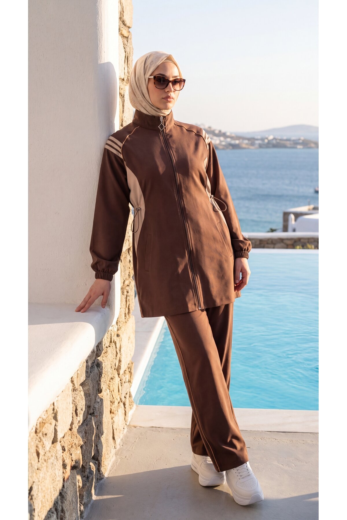 Kahverengi Şerit Detaylı Fermuarlı Eşofman Takım - Wovi Moda