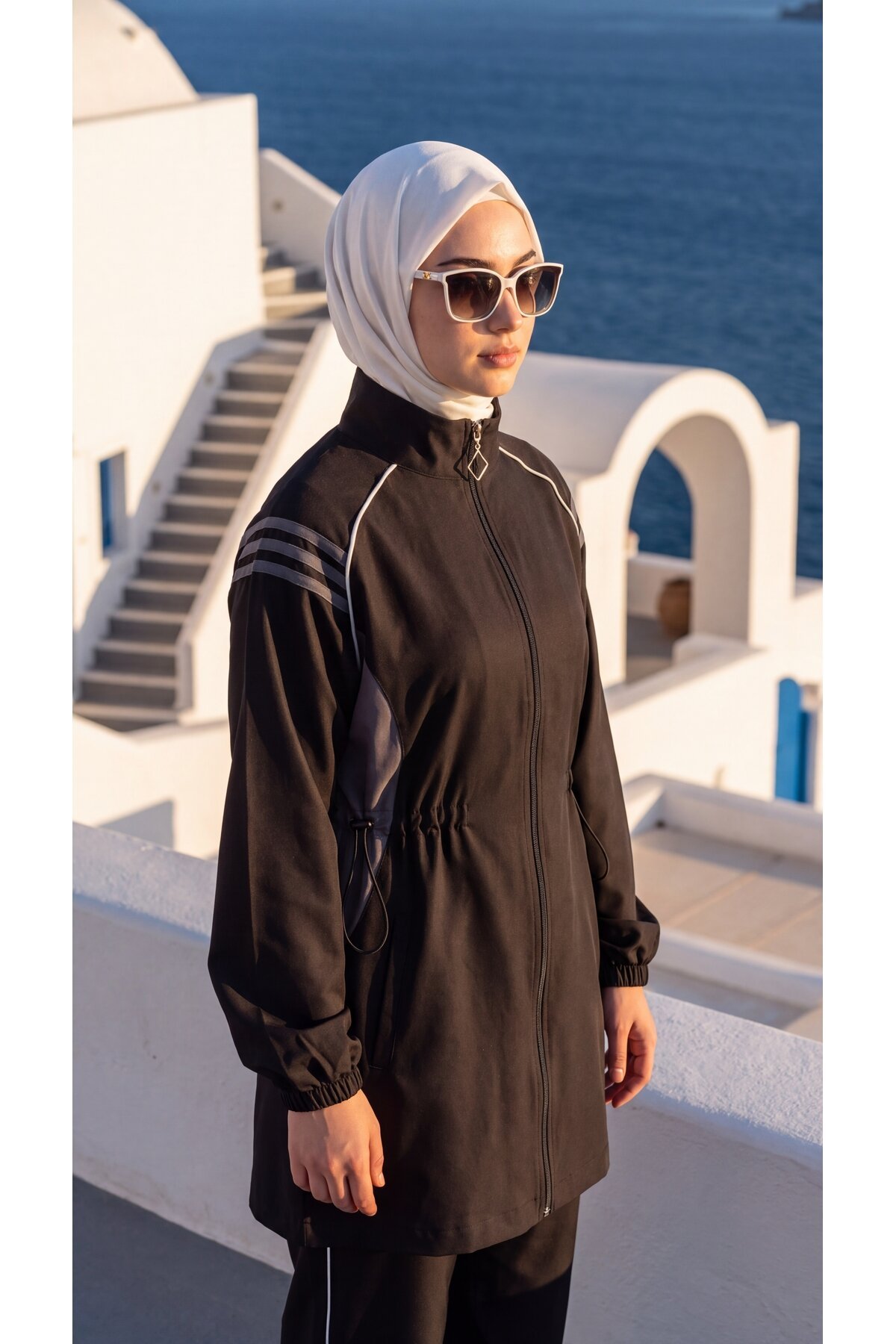 Siyah Şerit Detaylı Fermuarlı Eşofman Takımı - Wovi Moda