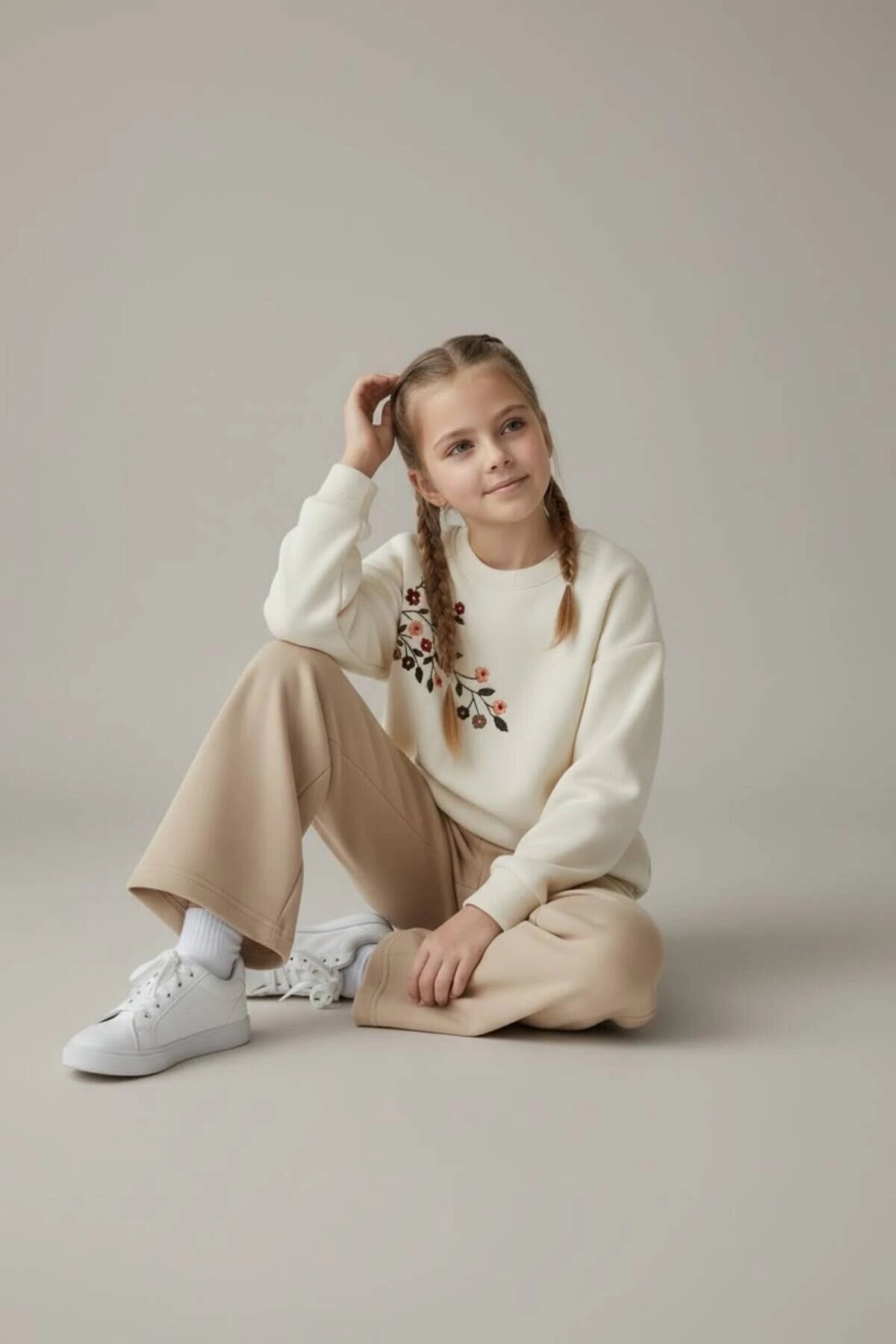 3-Thread Flower-Embroidered Cotton Girls' Tracksuit Set - Ecru-Beige - Pafim Kids