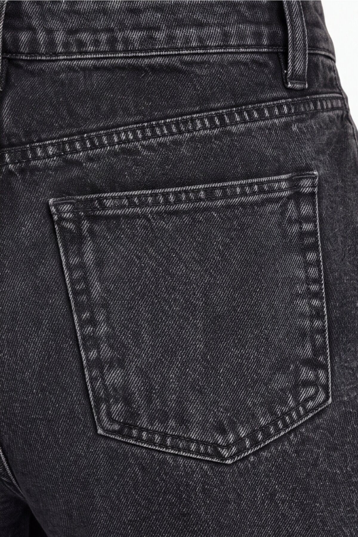 Mom Fit Applique Pocket Denim Pants - Black - Shirosa
